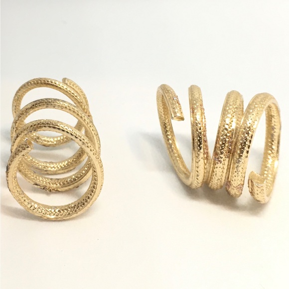 A Gold Spiral Rings - Picture 7 of 8